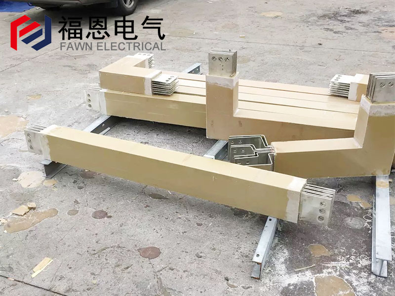 浇注母线槽安装时需要设置支架
